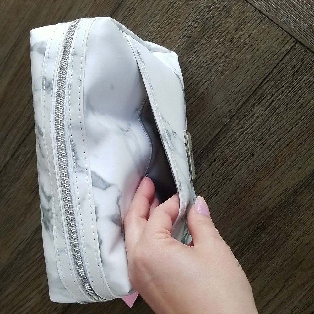 NWT Jeffree Star makeup bag - Picture 4 of 8